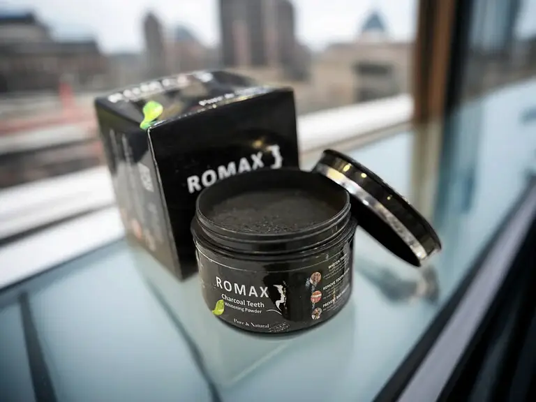 Romax Charcoal Teeth Whitening Powder