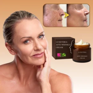 Luxevéria is perfect for use on the neck and décolletage, helping to reduce wrinkles and soften the skin.