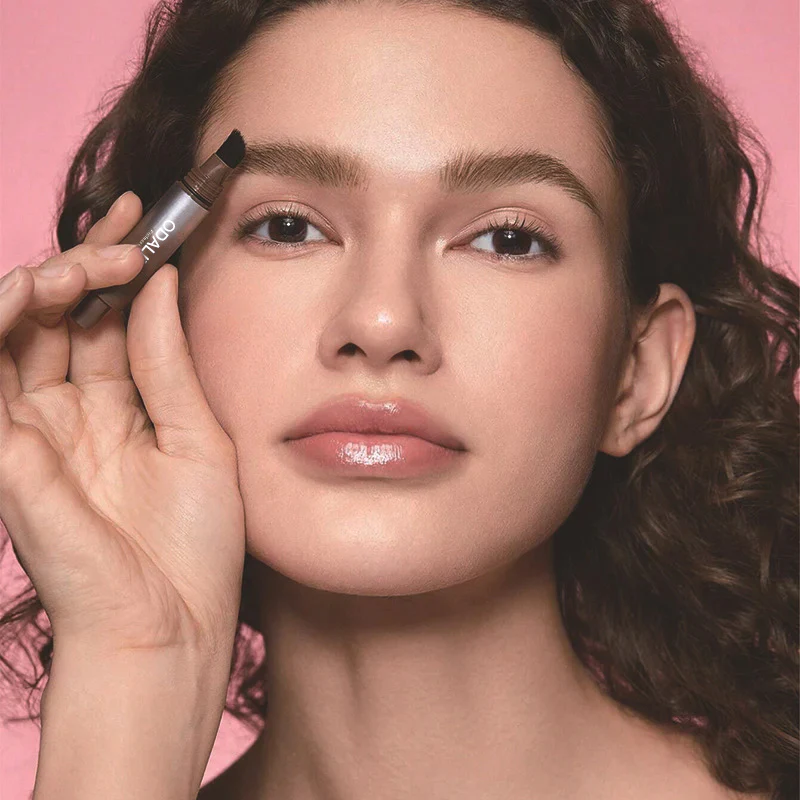 SUPREME EYEBROW BRUSH